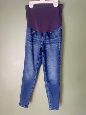 2 pair sz 6 Maternity Jeans